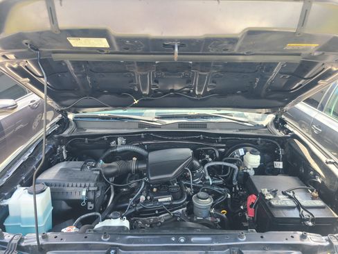 Used 2021 Toyota Tacoma image 11