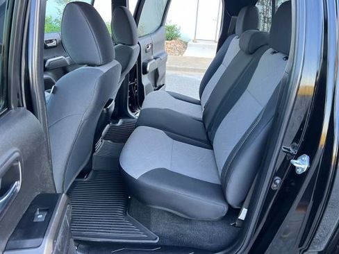 Used 2023 Toyota Tacoma TRD Sport image 16