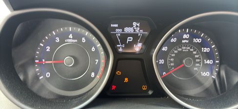 Used 2013 Hyundai Elantra image 19