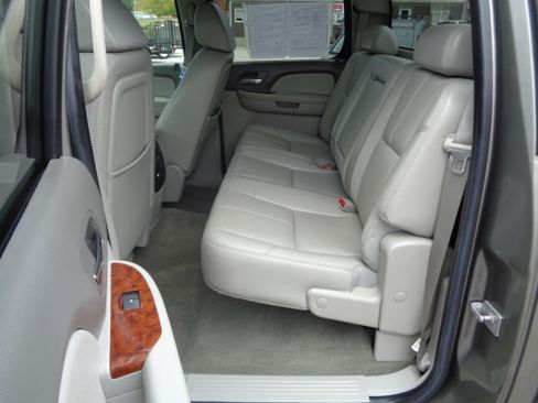 Used 2007 Chevrolet Silverado 2500 LTZ image 28