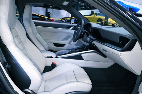 Used 2022 Porsche 911 Turbo image 19