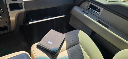 Used 2010 Ford F150 XLT image 49