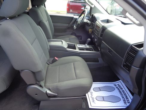 Used 2012 Nissan Titan SV image 36