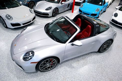Used 2021 Porsche 911 Targa 4S image 6