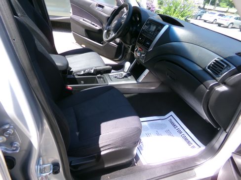 Used 2011 Subaru Forester 2.5X Premium image 15