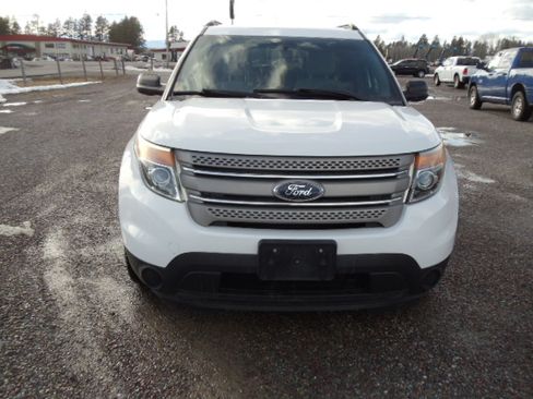 Used 2014 Ford Explorer XLS image 2