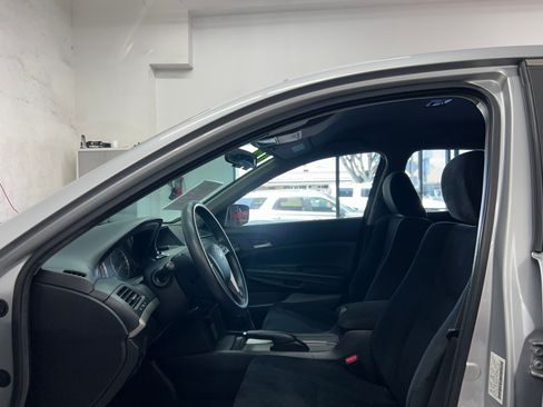 Used 2012 Honda Accord LX image 10