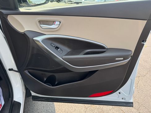 Used 2018 Hyundai Santa Fe Sport image 15