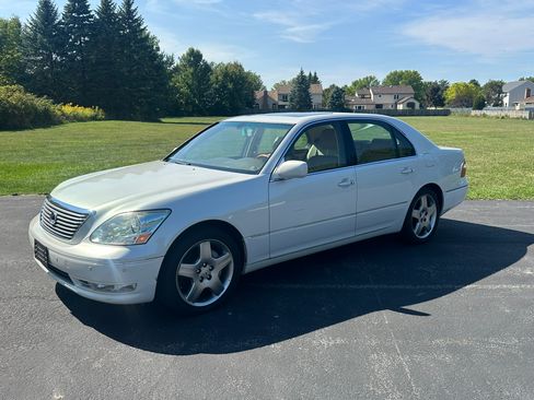 Used 2005 Lexus LS 430 image 2