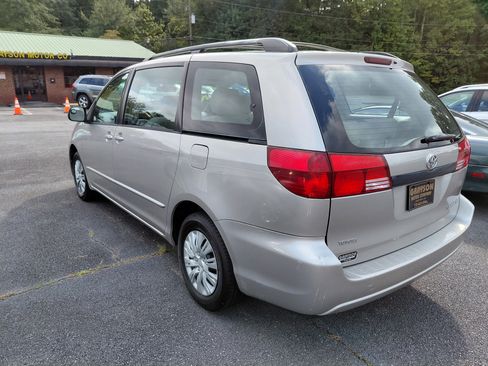 Used 2004 Toyota Sienna CE image 3