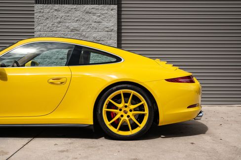 Used 2014 Porsche 911 Carrera 4S image 17