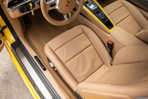 Used 2014 Porsche 911 Carrera 4S image 14