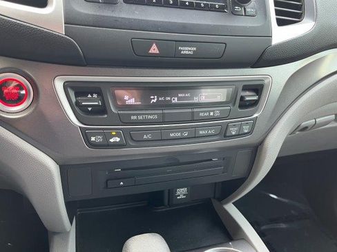 Used 2016 Honda Pilot EX image 24