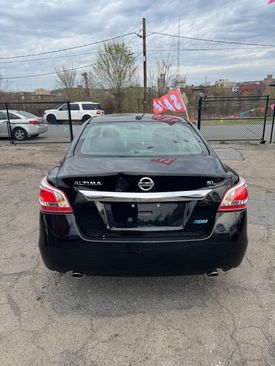 Used 2013 Nissan Altima image 3