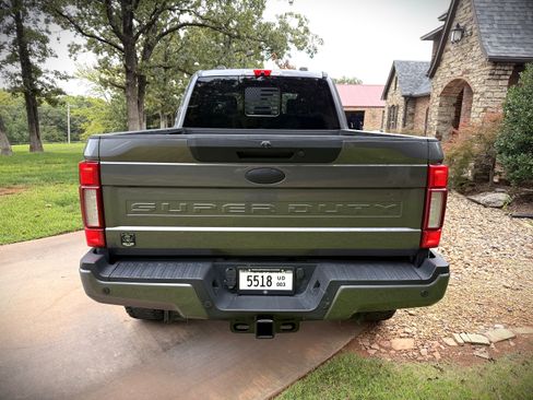Used 2022 Ford F250 Lariat image 4