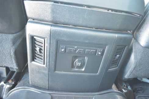 Used 2017 RAM 3500 Laramie image 19