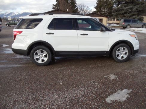 Used 2014 Ford Explorer XLS image 9