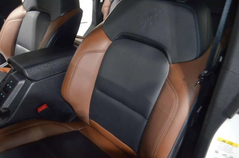 Used 2023 Ford Bronco Outer Banks image 15