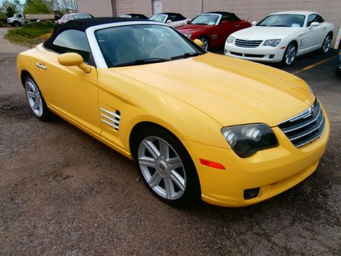 Used 2005 Chrysler Crossfire Limited image 7