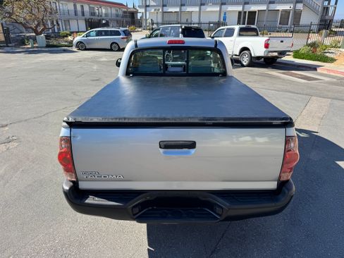 Used 2014 Toyota Tacoma image 8