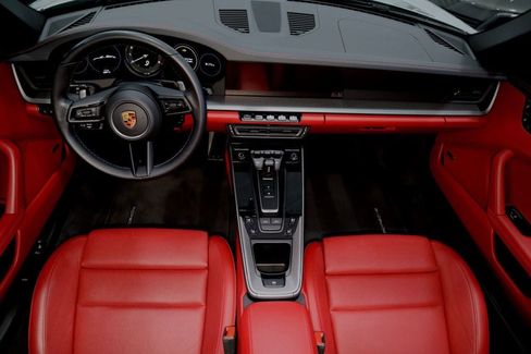 Used 2021 Porsche 911 Targa 4S image 30