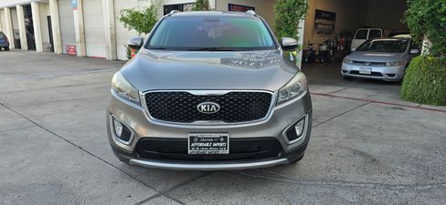 Used 2016 Kia Sorento EX-L image 16