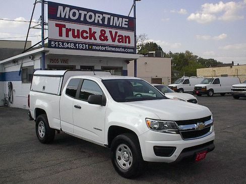 Used 2020 Chevrolet Colorado W/T image 1