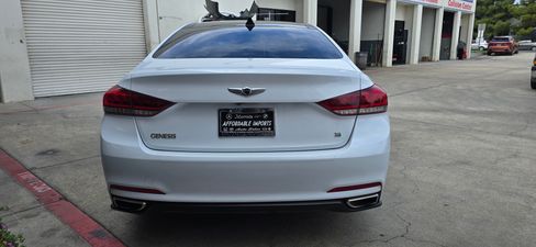 Used 2015 Hyundai Genesis 3.8 Ultimate image 10