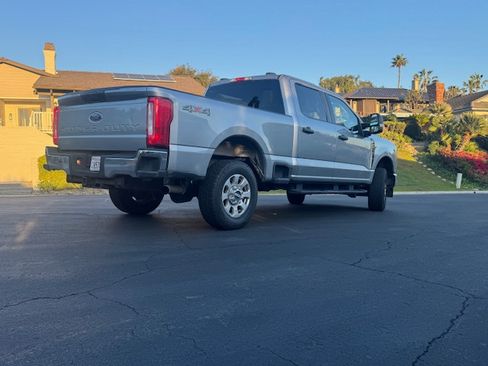 Used 2024 Ford F250 XLT image 7