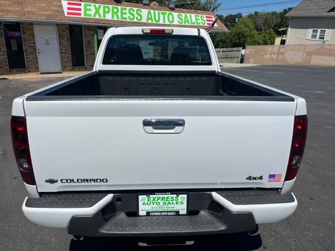 Used 2010 Chevrolet Colorado W/T image 12