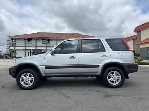 Used 2001 Honda CR-V EX image 2
