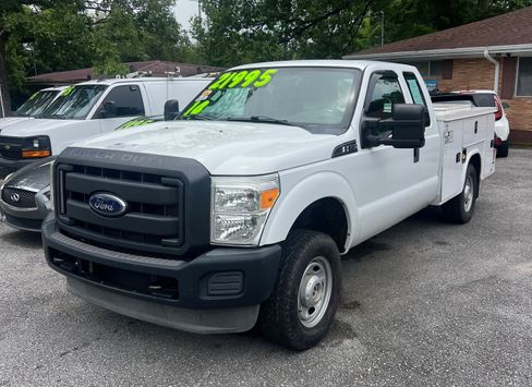 Used 2014 Ford F250 XL image 1