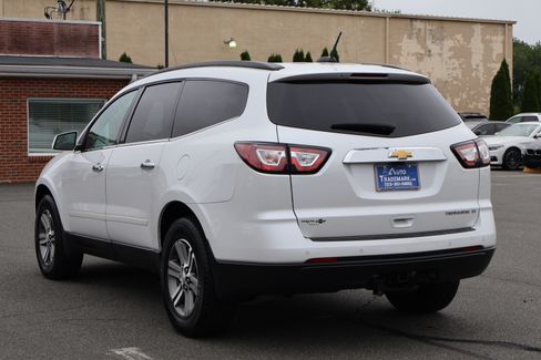 Used 2016 Chevrolet Traverse LT image 7
