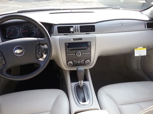 Used 2008 Chevrolet Impala LT image 4