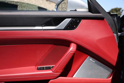 Used 2021 Porsche 911 Carrera image 16