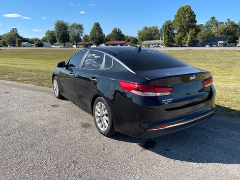 Used 2016 Kia Optima LX image 3