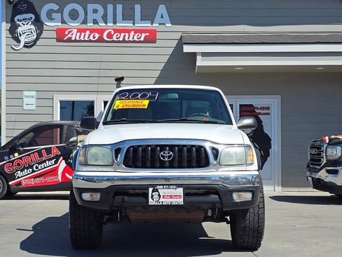 Used 2004 Toyota Tacoma image 2