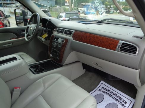 Used 2007 Chevrolet Silverado 2500 LTZ image 42