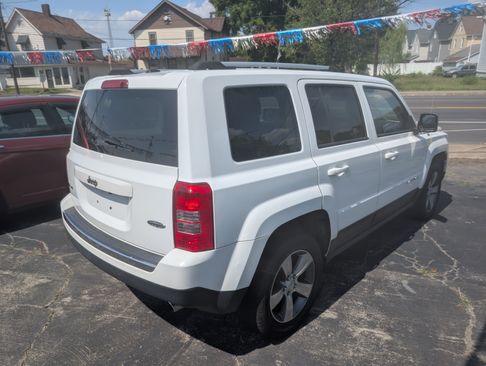 Used 2017 Jeep Patriot High Altitude image 3