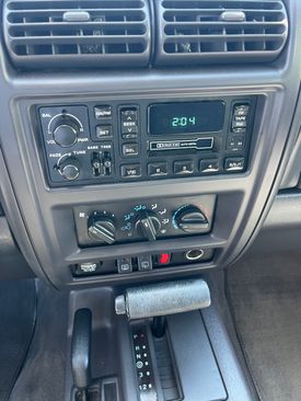 Used 2001 Jeep Cherokee Sport image 7