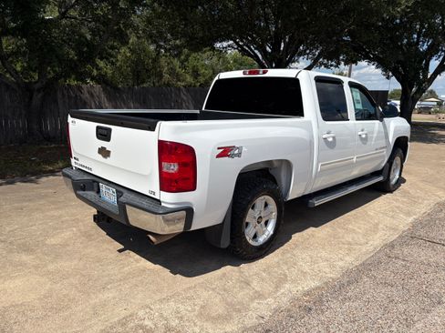 Used 2009 Chevrolet Silverado 1500 LTZ Z71 image 3