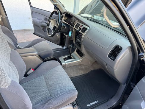 Used 2002 Toyota 4Runner Sport image 21