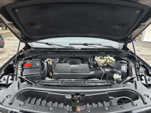 Used 2021 Cadillac Escalade Premium image 9