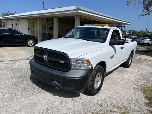 Used 2017 RAM 1500 Express image 9
