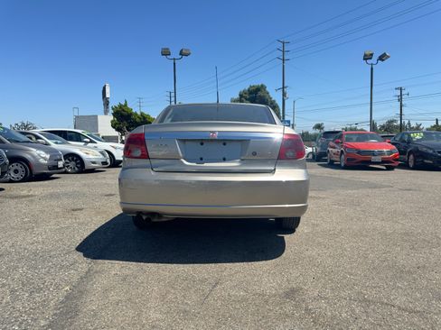 Used 2003 Saturn L-Series L200 image 4