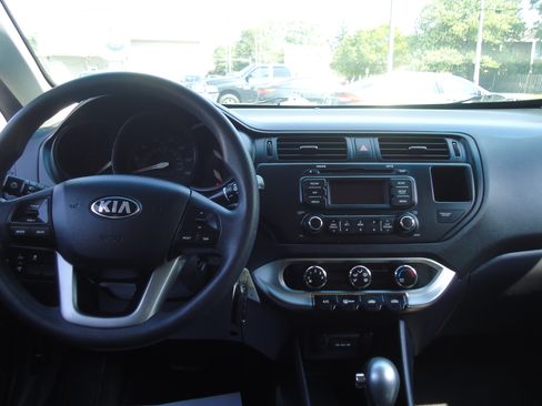 Used 2015 Kia Rio LX image 7