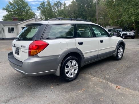 Used 2005 Subaru Outback 2.5i image 4