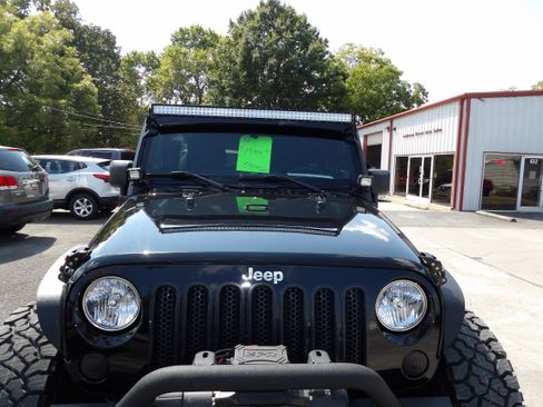 Used 2012 Jeep Wrangler Sport image 21