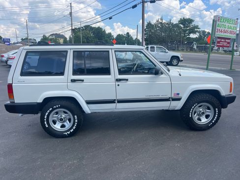 Used 2001 Jeep Cherokee Sport image 14