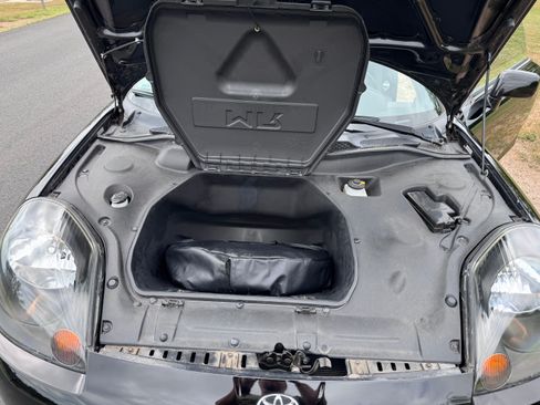 Used 2000 Toyota MR2 Spyder image 21